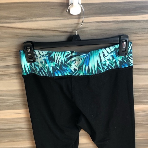 Pink Victoria’s Secret tropical leggings size small blue stretchy workout pants​ - Picture 6 of 7